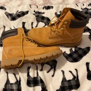 Timberlands boots womens size 10